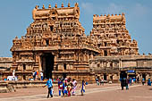 The great Chola temples of Tamil Nadu - The Brihadishwara Temple of Thanjavur. The two entrance gopura. 